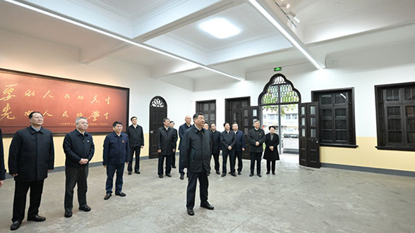 習近平：組織開展好黨紀學習教育 引導黨員干部學紀知紀明紀守紀