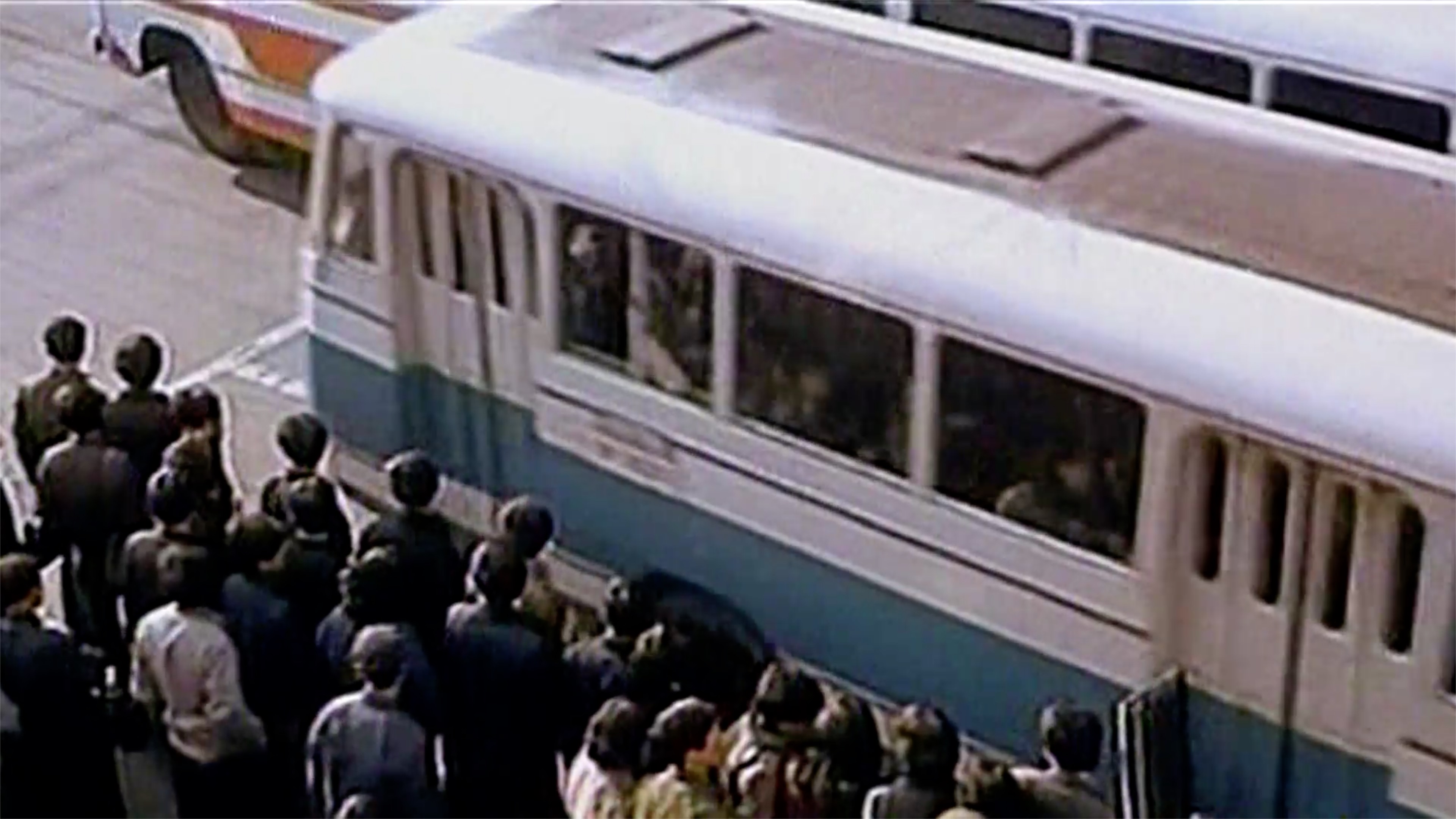 黨的十二大提出&ldquo;建設(shè)有中國特色的社會(huì)主義&rdquo;重大命題