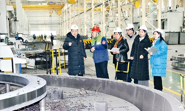 在中國式現(xiàn)代化新征程上展現(xiàn)政協(xié)新?lián)斝伦鳛?></div> <div   id=